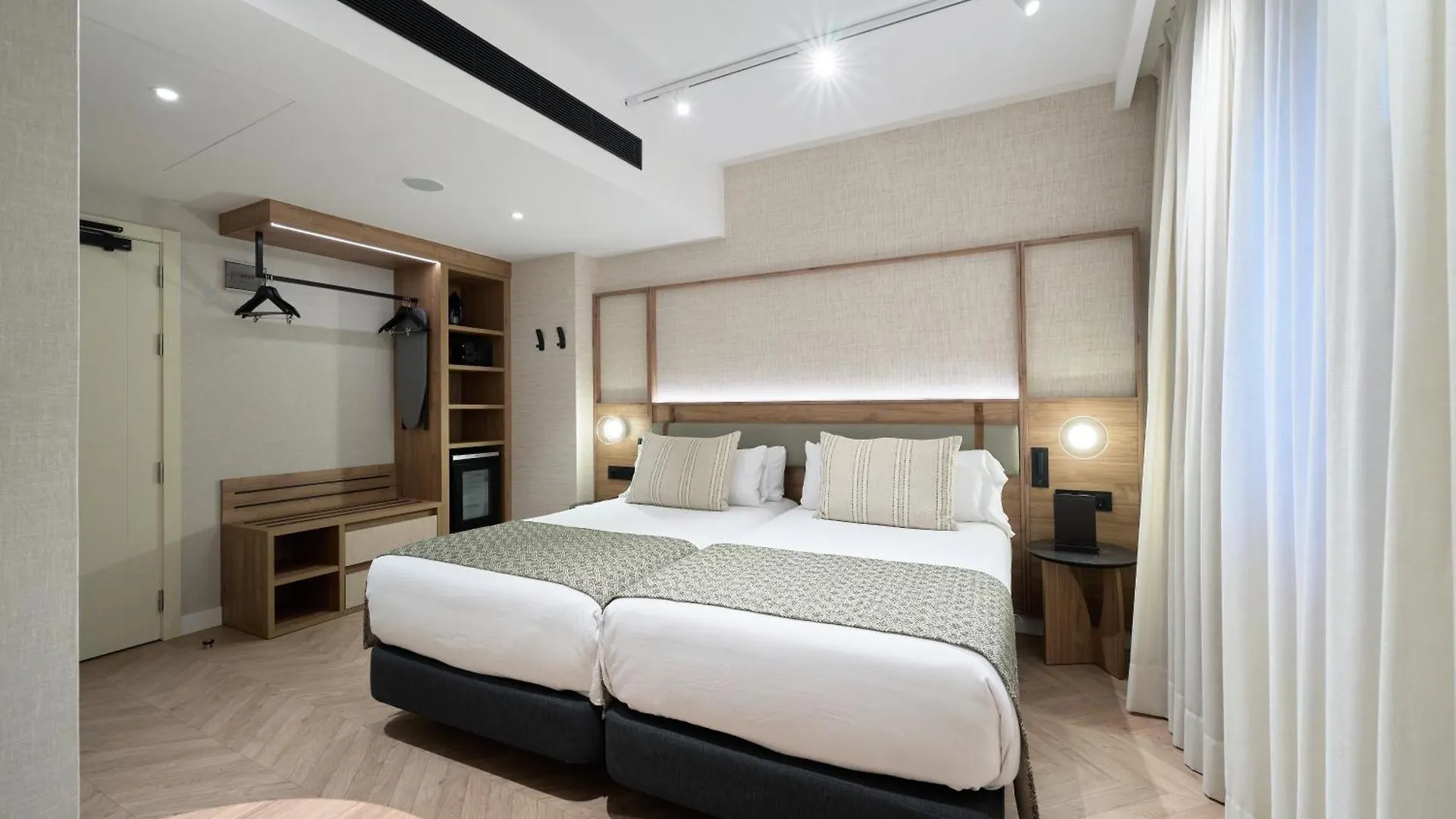 Hotel Catalonia Sagrada Familia Barcellona